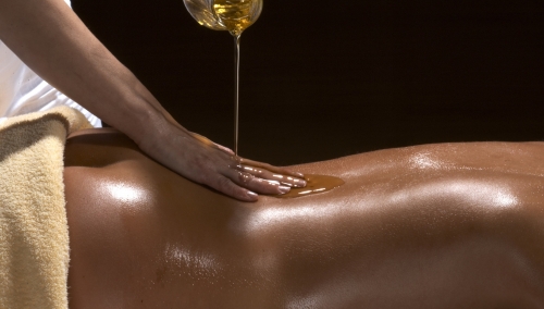Massage aux Huiles Chaudes